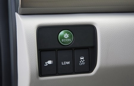 Giá xe Honda Accord 2013 tất cả các phiên bản hiện chưa được công bố.